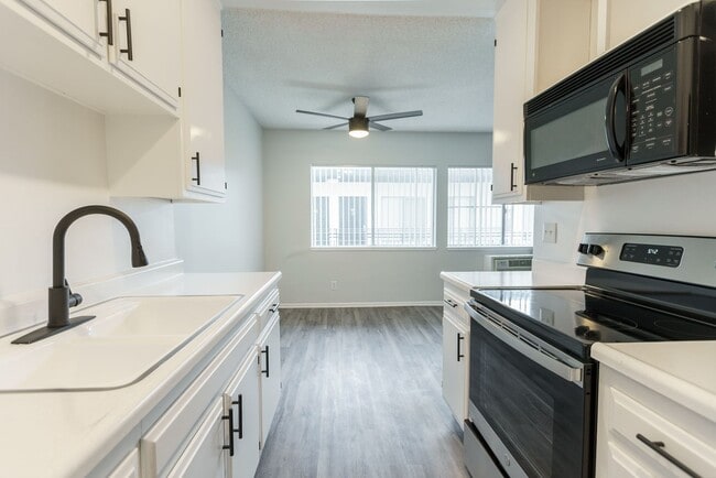 Photo - 18424 Halsted Avenue