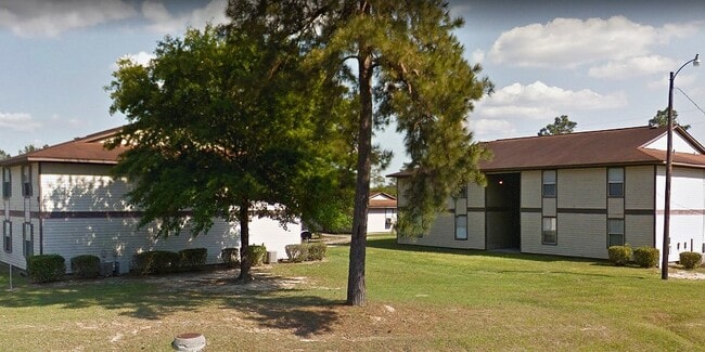 Photo - 1601 W 4th St