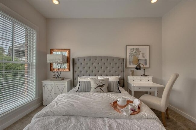 Photo - 1180 Canton St