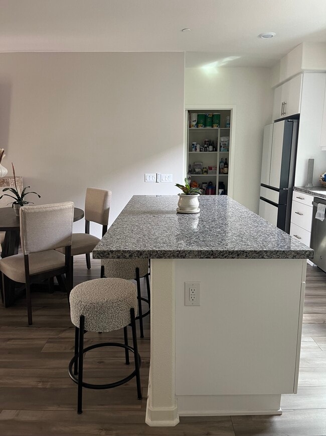 Photo - 8258 Spirit St