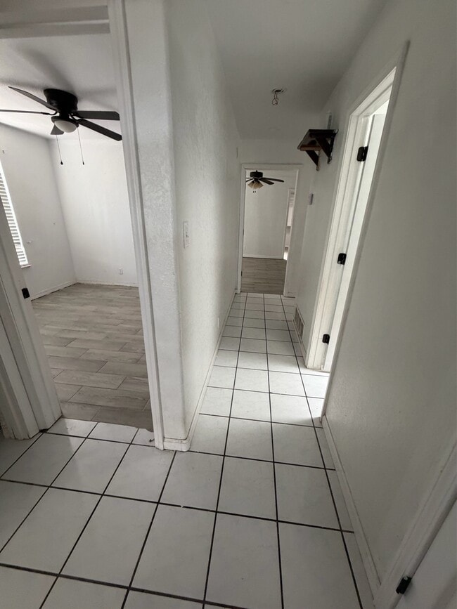 Photo - 12741 Bunyan Way