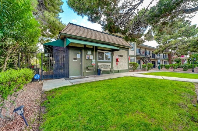 Desert Pines Villas, Apartments For Rent in Las Vegas - Desert Pines Villas