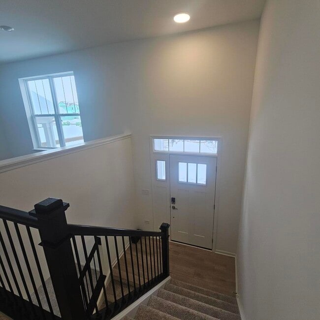 Photo - 233 Settlers Pl