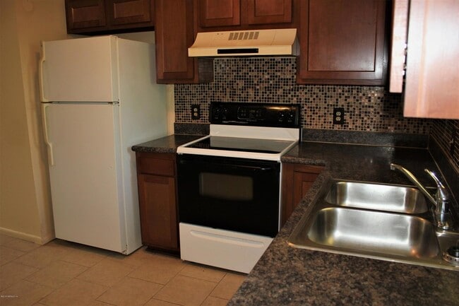 Photo - 5147 Westchase Ct Apartamento Unidad 2