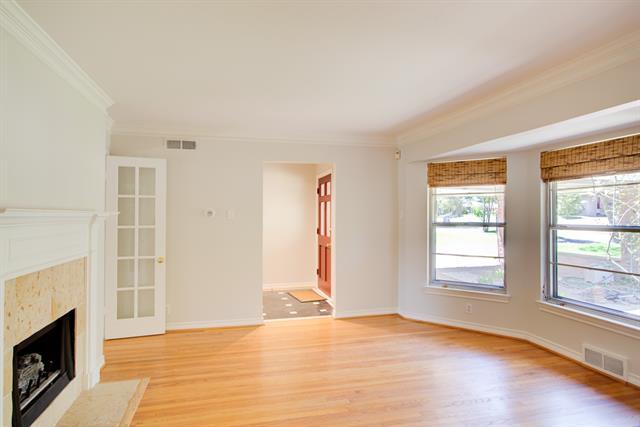 Photo - 942 Bridget Dr