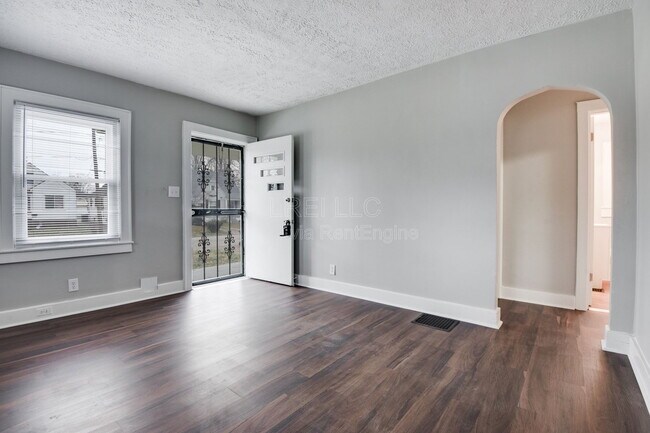 Photo - 1732 S 23rd St