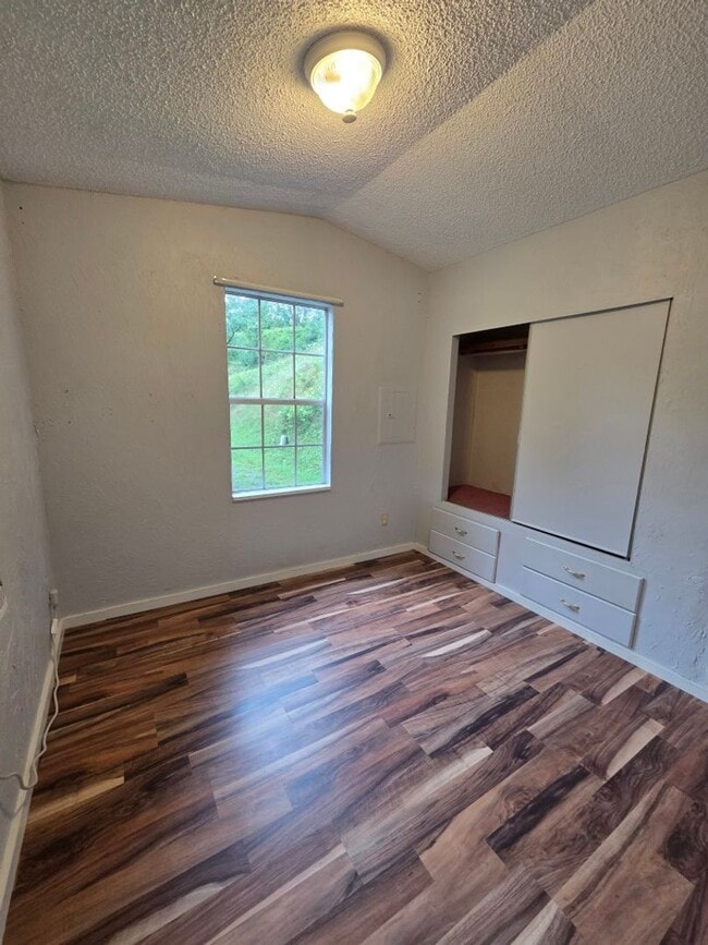 Photo - $1,500 - 2 Bedroom / 1 Bath with Large Covered Deck in Tatham Mountain Park