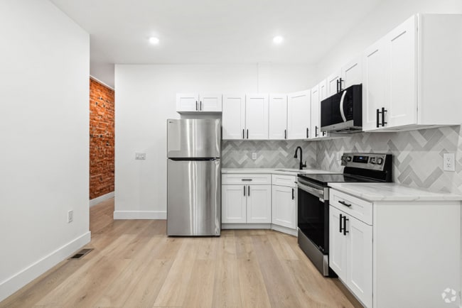 Building Photo - 5814 Chestnut St Rental