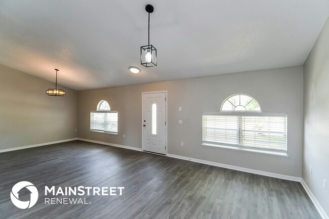 Photo - 7218 Oxfordshire Ave
