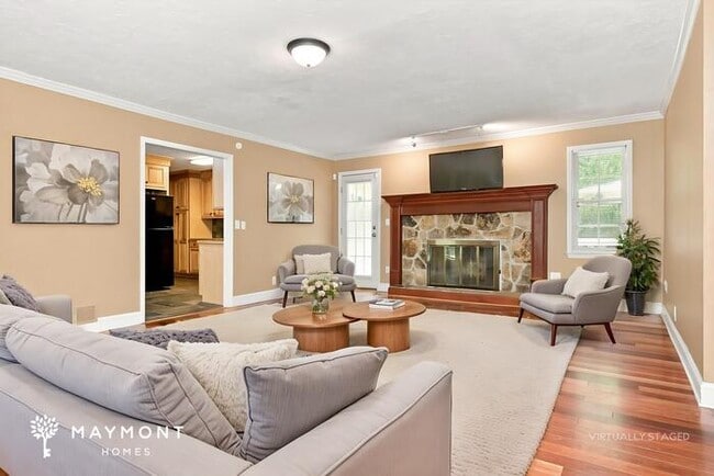 Photo - 74 Fair Oaks Dr SE
