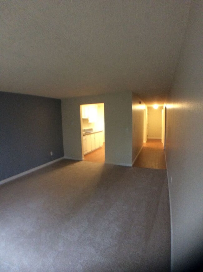 Photo - Village Monroe Apartments