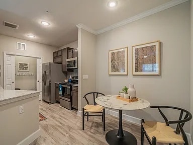 Photo - Affordable Comfort with Modern Style! Unit MMGA