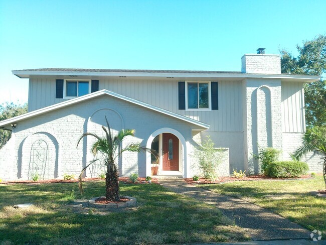 Building Photo - 6402 Clearlake Cir Rental