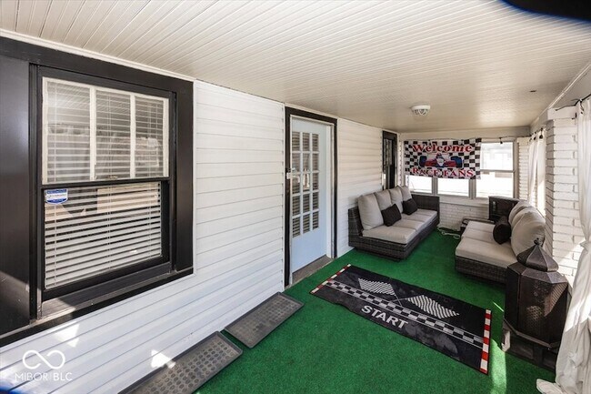 Photo - 6140 Winthrop Ave