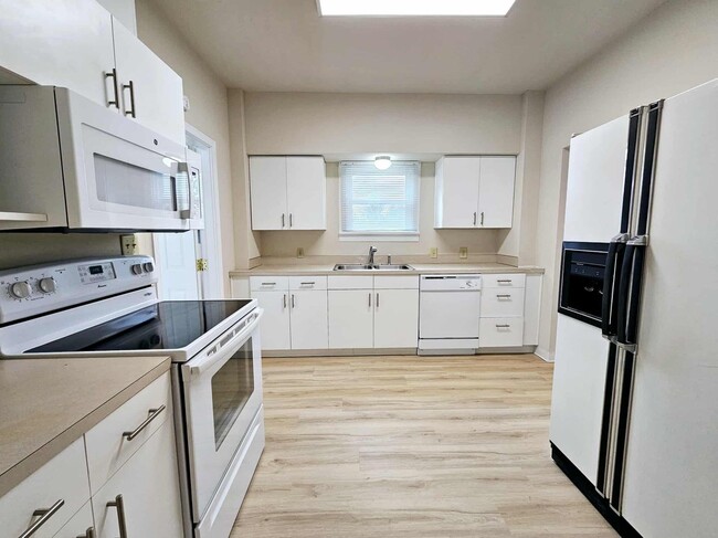 Photo - Charming house in desirable downtown Sumner