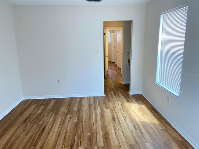 Photo - 5061 Ernst Ct Unit 11