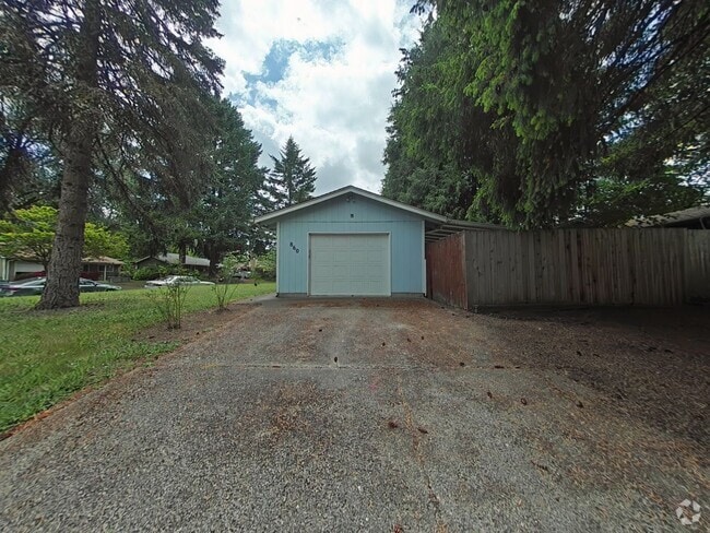 Building Photo - 3 Bedroom House ~ Close to Downtown ~ Pet ...