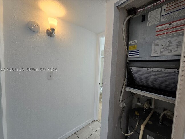 Photo - 4550 NW 9th St Unit 310E