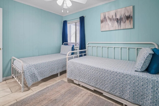 Guest Bedroom - 9620 Shore Dr Unit C101