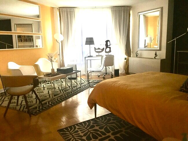 Photo - 226 W Rittenhouse Sq Unidad Dorchester Building 12th