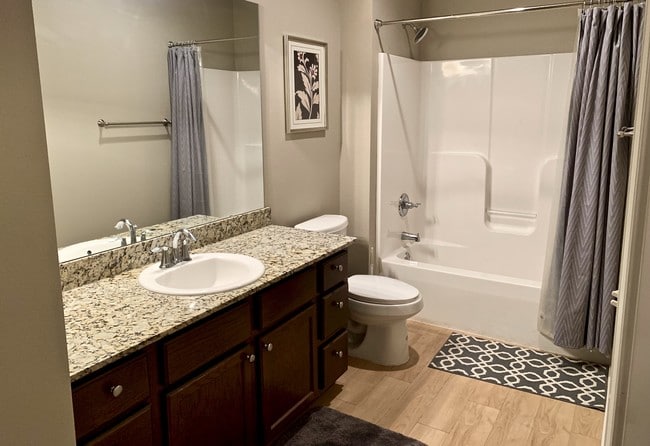 Photo - 101 Prairie Dunes Dr Unit 204