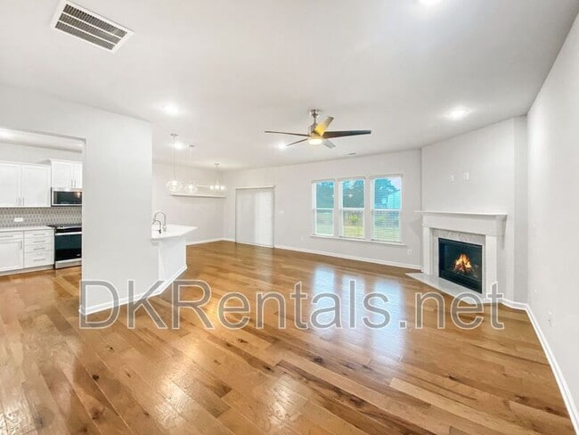Photo - 2650 Quarterdeck Dr
