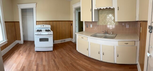 Kitchen - 1248 18th St NW Unit 1248 18th St 2