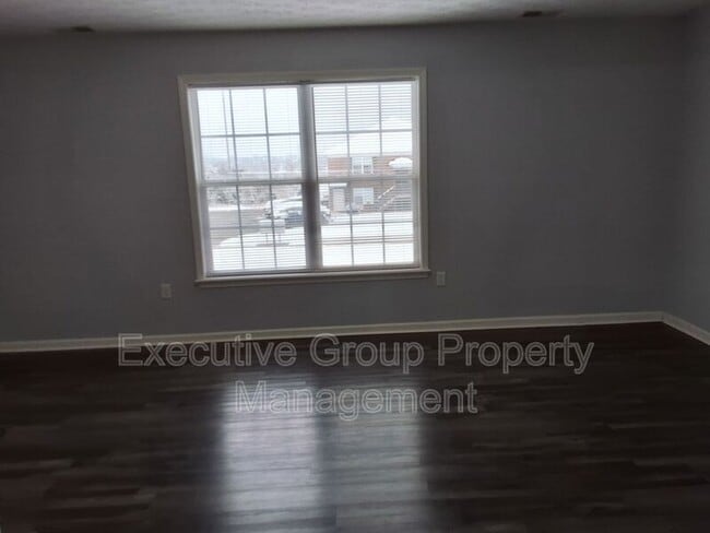 Photo - 103 Hurstfield Dr