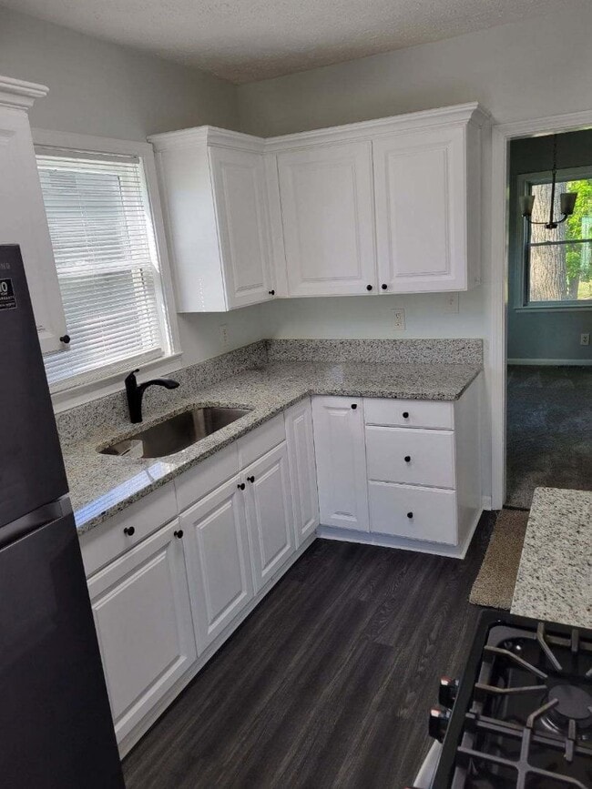 Photo - 2304 Beecher Rd SW