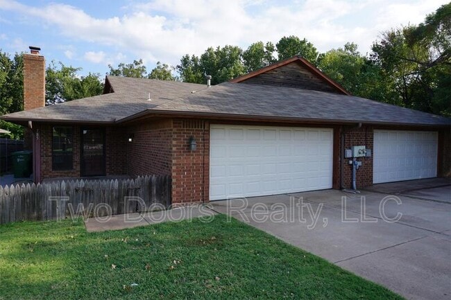 Building Photo - 785 Kingsgate Rd
