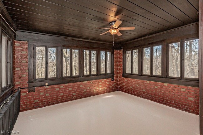 Photo - 285 Corning Dr