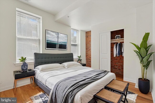 Building Photo - 2128 N 17th St Unit 2 Rental