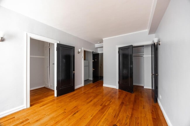 Photo - 917 W Eastwood Ave Unit 307