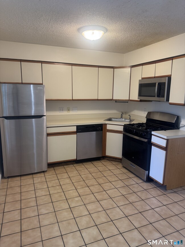 Photo - 116 Commerce St Unit 16
