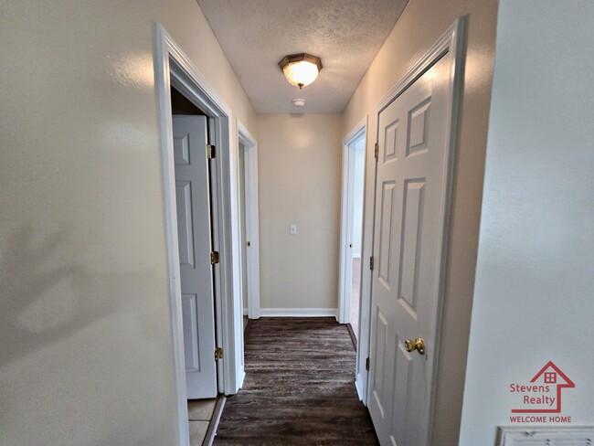 Photo - 101 Big Oak Dr Unit A