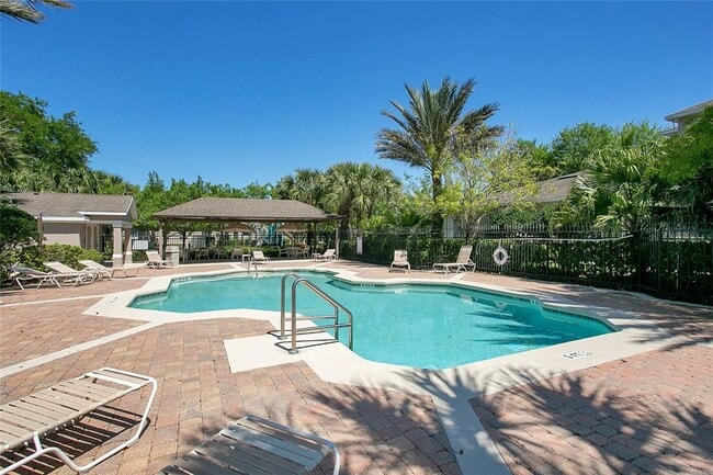 Photo - 1088 Crestwood Commons Ave