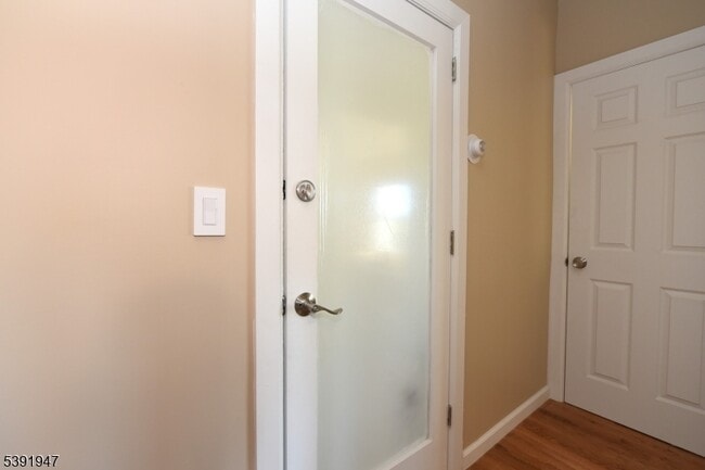 Photo - 454 Park Ave