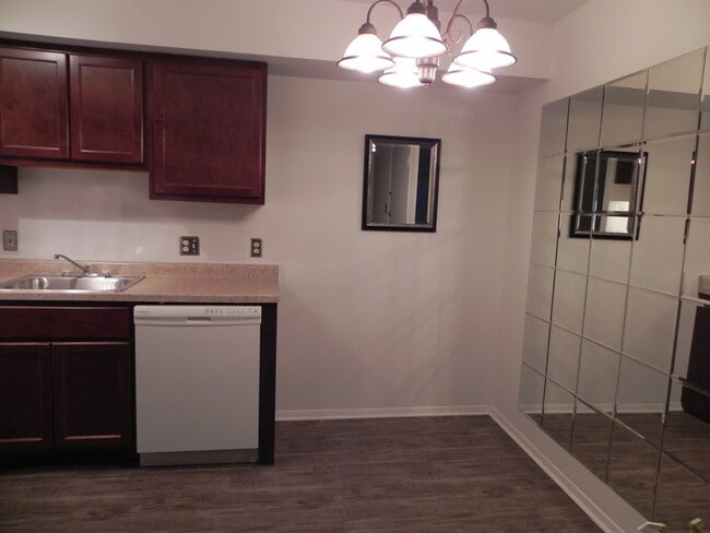 Photo - 125 Twin Oaks Dr Unit 102
