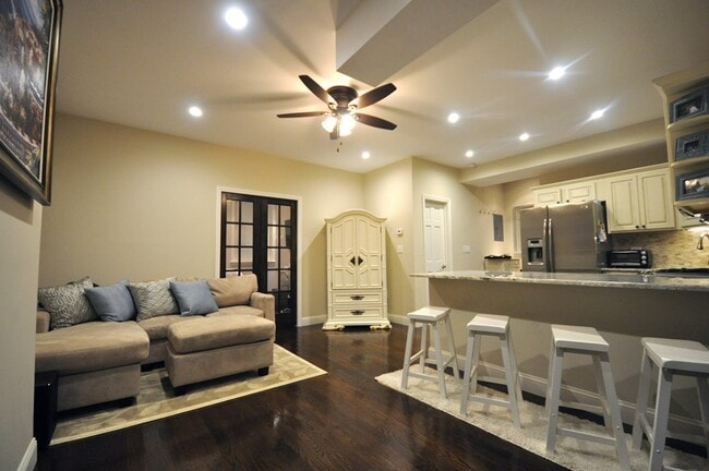 Photo - 531 Beacon St Unidad G