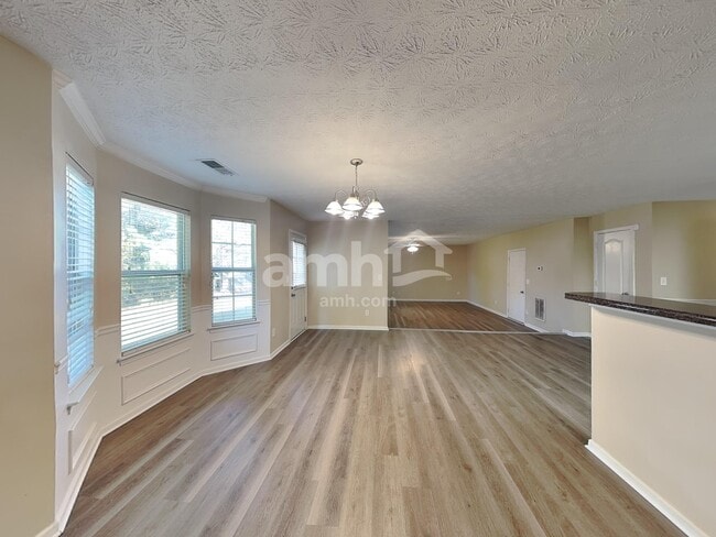 Photo - 3705 Sidda Way