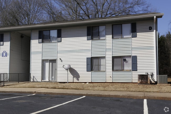 Photo - Palmetto Village