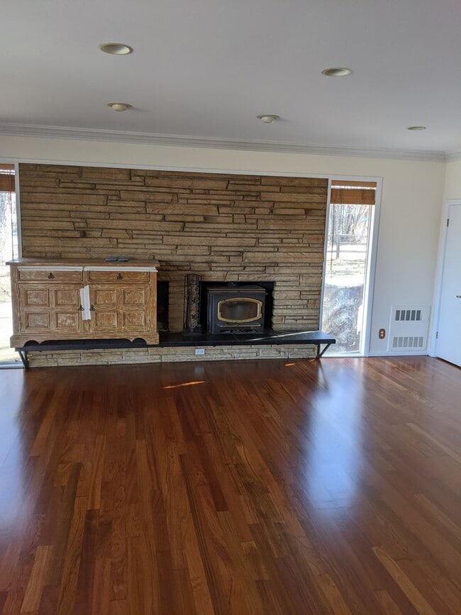 Photo - 6079 Simmons Dr