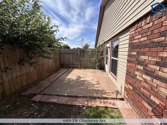 Photo - 6409 SW Glenhaven Ave