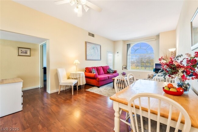 Photo - 3125 N Buffalo Dr Unit 2105