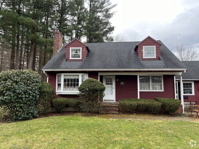 Building Photo - 1 Pinewood Rd Rental