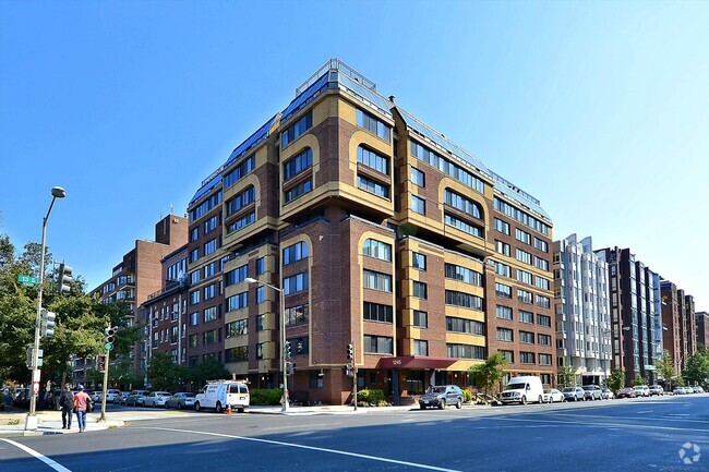 Building Photo - 1245 13th St NW Rental