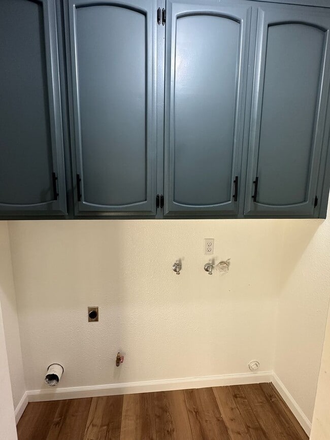 Photo - 952-954 - South Linwood Apartments Unidad 1534