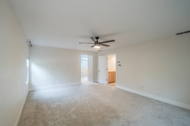 Photo - 2115 Sterling Dr