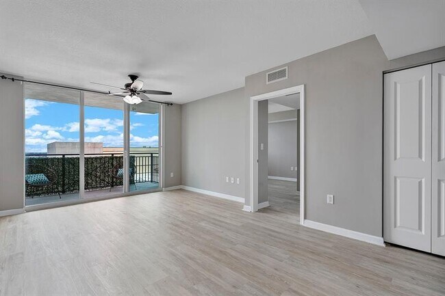Photo - 610 W Las Olas Blvd Unit 1014N