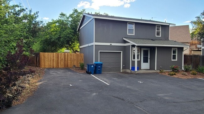 Photo - Quartz Ave 3plex/Ariserem-014 Unit 2155